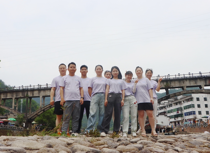 99麻豆久久久久精品国产厂家销售.jpg 99麻豆久久久久精品国产厂家销售.jpg