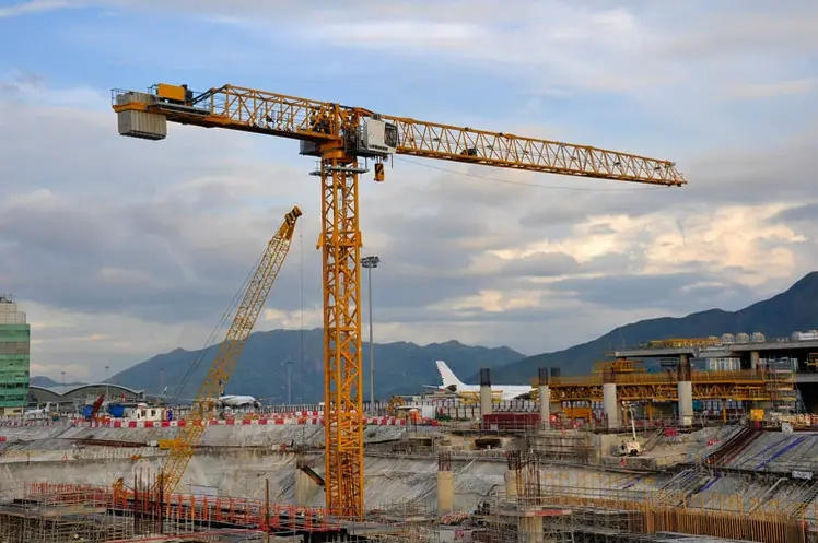 塔吊设备99麻豆久久久久精品国产 建筑工地99麻豆久久久久精品国产