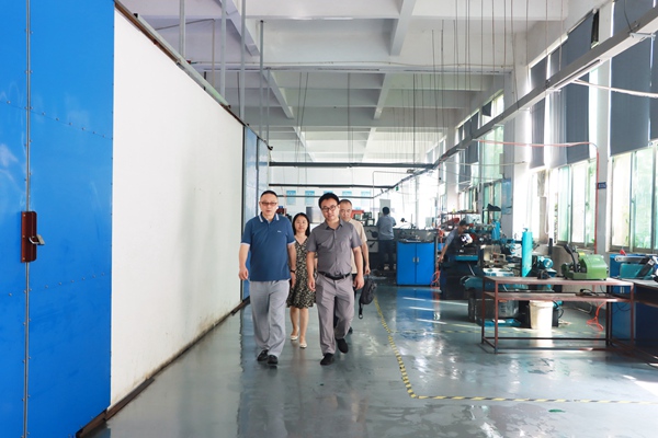 参观99麻豆久久久久精品国产公司